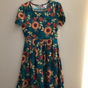 LuLaRoe Amelia